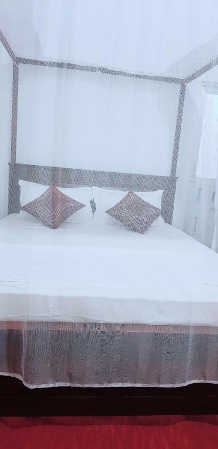 Exotic Beach Hotel Arugam Bay Esterno foto